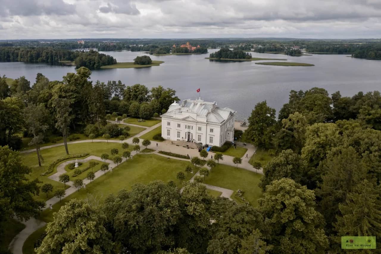 Co zwiedzić na Litwie? Wilno, Troki i cuda natury. Twój plan!