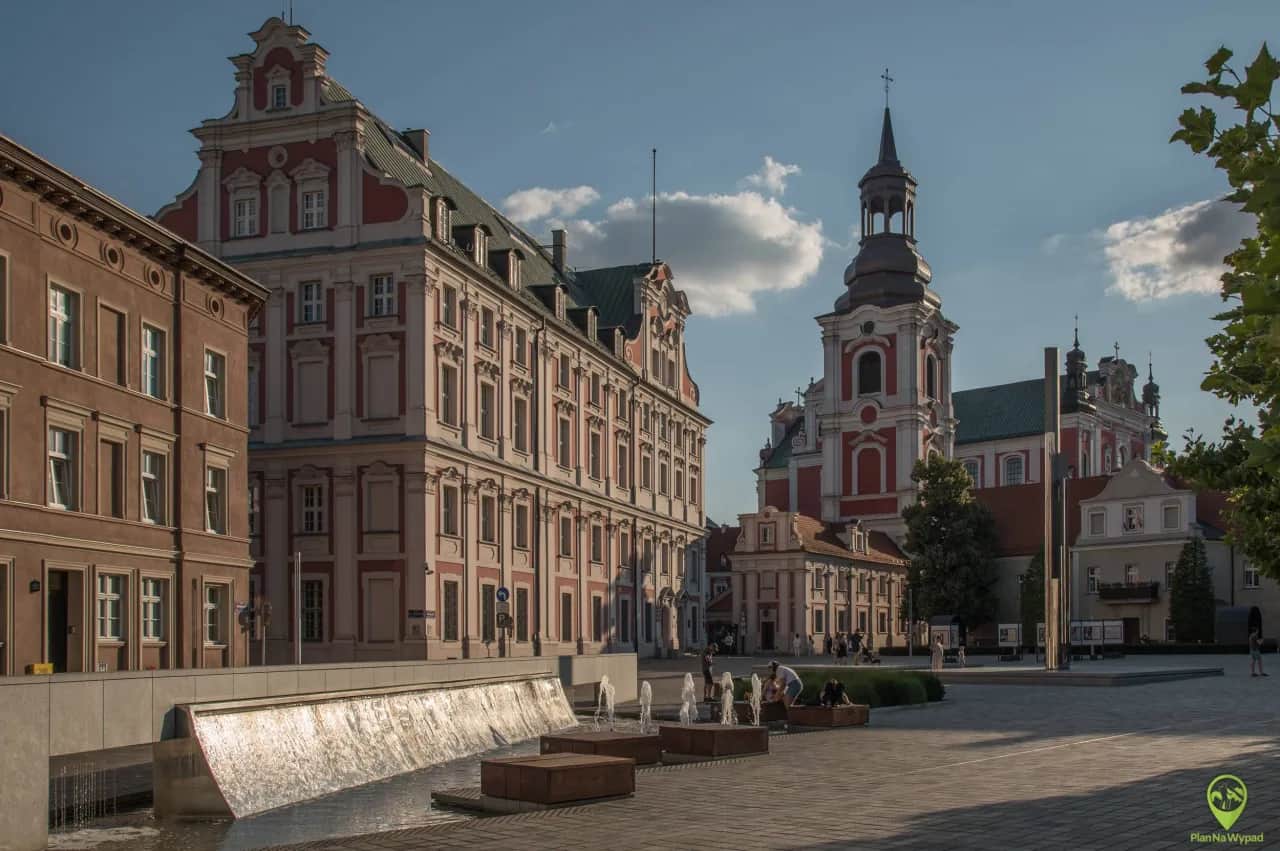 Poznań: Co zwiedzić? Od Koziołków po Rogala Twój plan podróży!